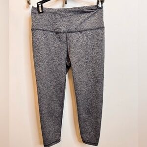 Heather Gray Women's Capri / Crop Leggings